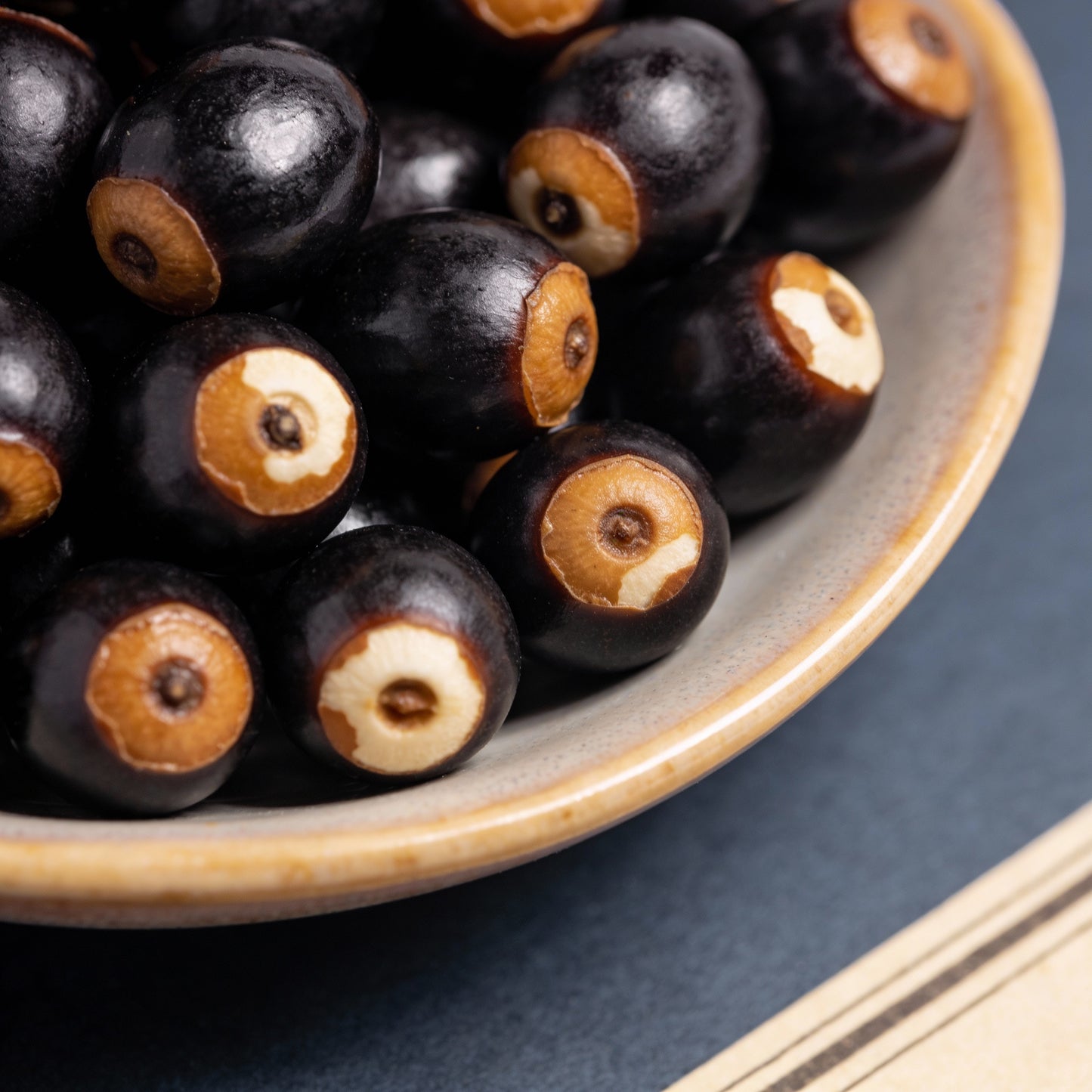 Aquatic Lotus Seeds Nelumbo Nucifera Crimson For Planting